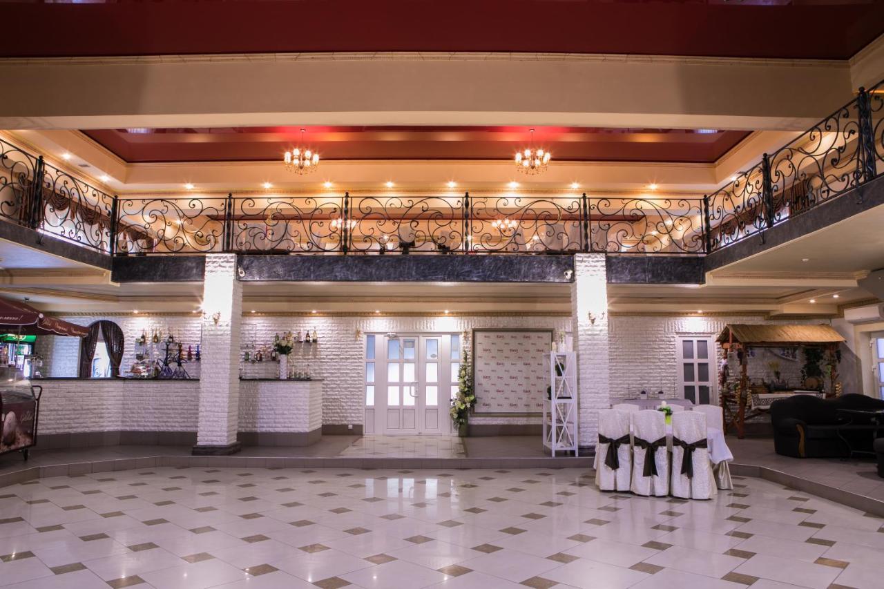 Illara Spa Hotel Irshava Ngoại thất bức ảnh